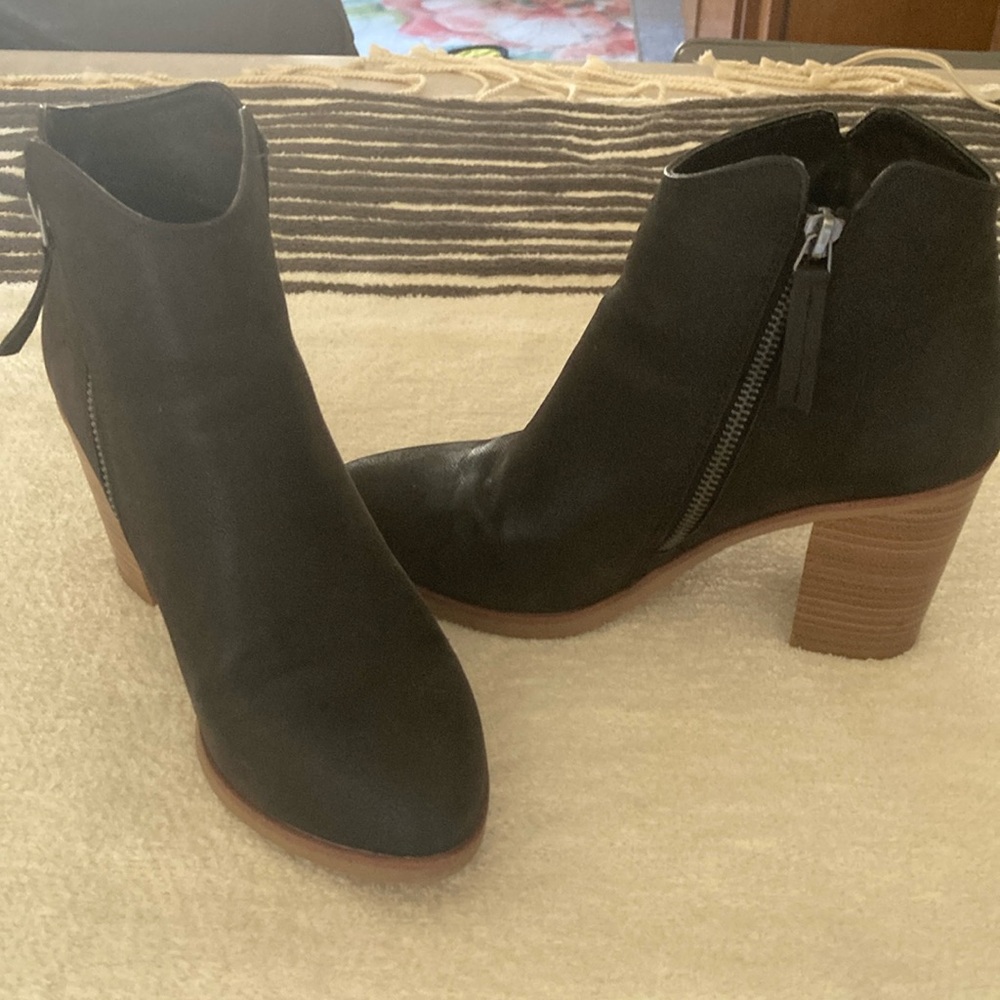 MIA Black Western Bootie size 8. Barely worn
